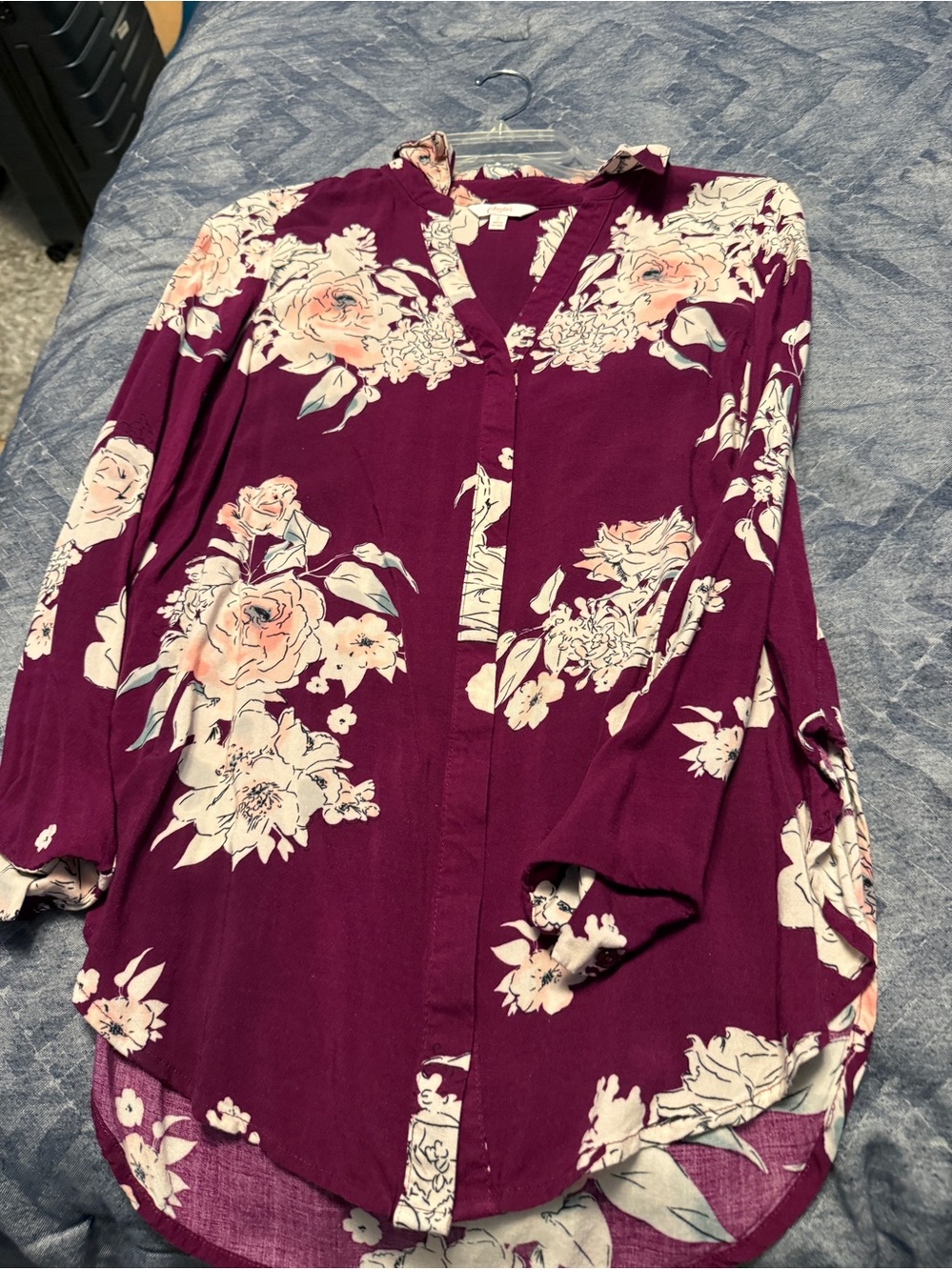 Bundle of Candie's Plum Floral Button-Down Blouse& The Limited printed Blouse